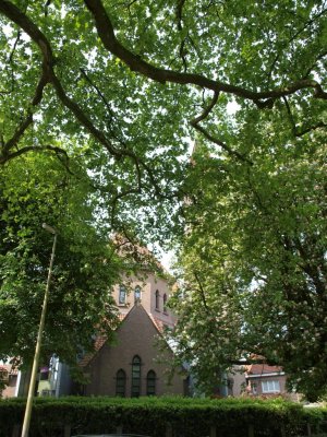 Utrecht, RK voorm heilig hartkerk (nu app) 13, 2011.jpg