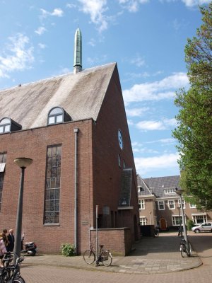 Amsterdam, PKN voorm kerk Raphaelplein 13, 2011.jpg