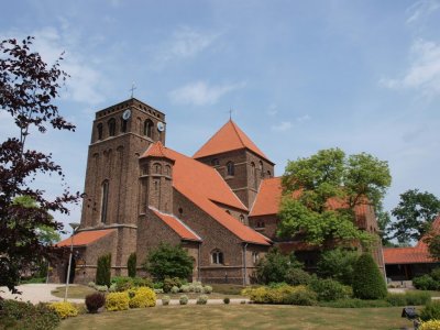 Achterveld, RK st Josephkerk 11,2011.jpg