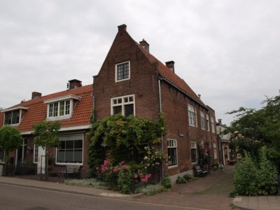 Maarssen, oude rabijnswonig, links stond de synagoge 11, 2011.jpg