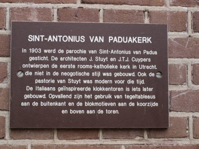 Utrecht, RK st Antonius van Paduakerk 14, 2011.jpg