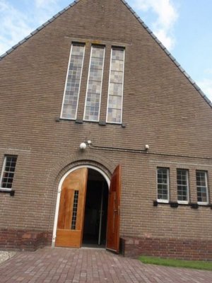 Gorredijk, doopsgez kerk 14 [004], 2010.jpg