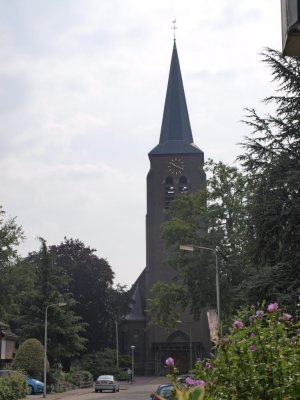 Hoogland, RK kerk 11, 2011.jpg