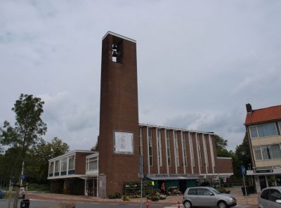 Amersfoort, prot gem Opstandingskerk 11, 2011.jpg