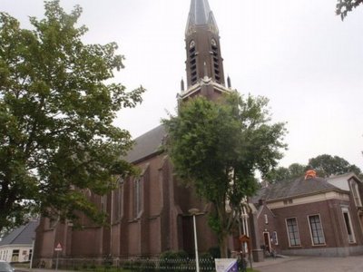 Warga. RK st Martinuskerk 30 [004], 2011.jpg