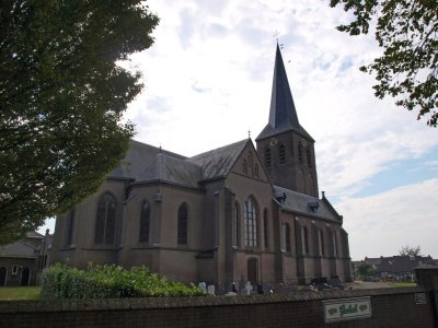 Beek, RK h Martinuskerk 11, 2011.jpg