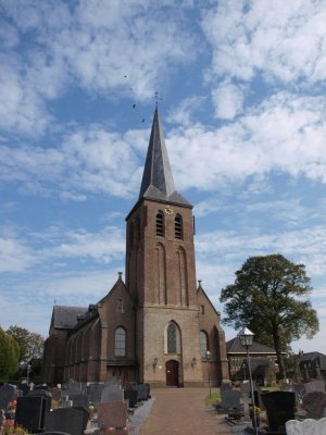 Beek, RK h Martinuskerk 15, 2011.jpg