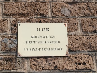 Beek, RK h Martinuskerk 16, 2011.jpg