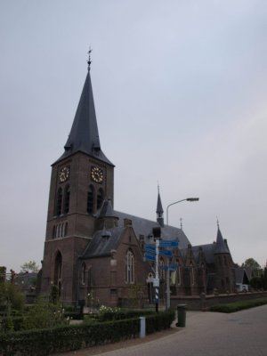 Netterden, RK st Walburgiskerk 12, 2011