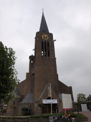 Silvolde, RK h Mauritiuskerk 11, 2011.jpg