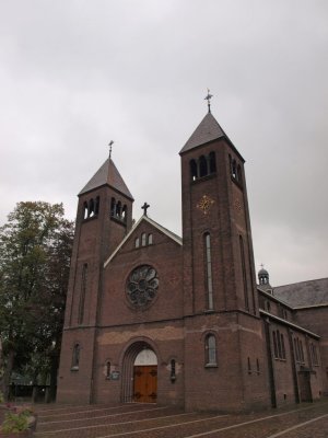 Ulft, RK st Anthoniuskerk 16, 2011.jpg