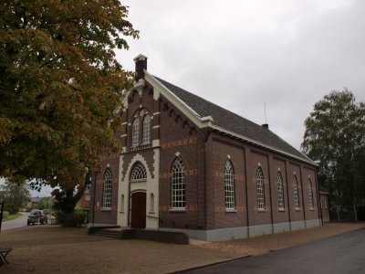 De Heurne, herv kerk 12, 2011.jpg