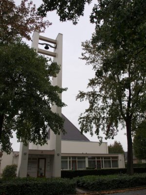 Varsseveld, geref kerk voorm 12, 2011.jpg