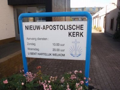 Drachten, nieuw apost kerk 12 [004], 2011.jpg