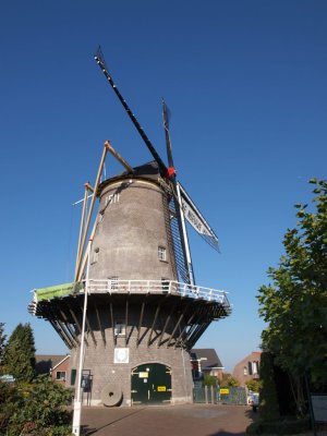 Veenendaal, de nieuwe molen 12, 2011.jpg