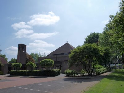 Barneveld, herv gem Goede Herderkerk 14, 2012.jpg