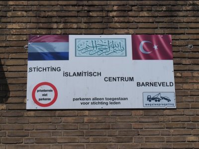 Barneveld, moskee Turks 12, 2012.jpg