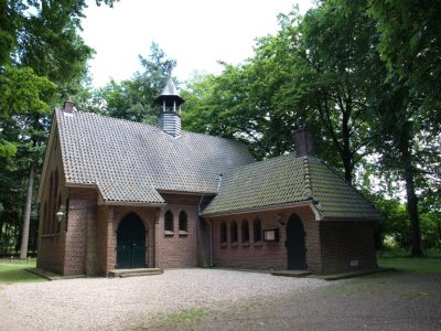 Kootwijk, geref kerk 13, 2012.jpg