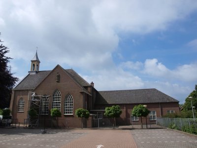 Hierden, herv gem Dorpskerk 20, 2012.jpg