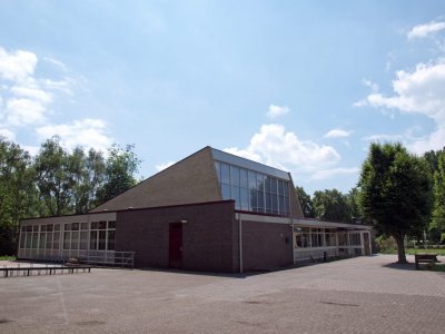 Harderwijk, geref kerk vrijgem Petrakerk 14, 2012.jpg