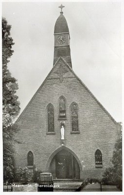 Maarn, RK st Theresiakerk 11 [038], circa 1948.jpg