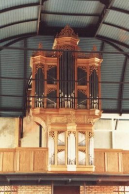 Uithuizermeeden, geref kerk vrijgemaakt orgel [004]