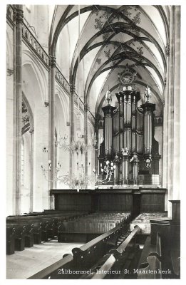 Zaltbommel, Sintt Maartenskerk interieur, circa 1955.jpg