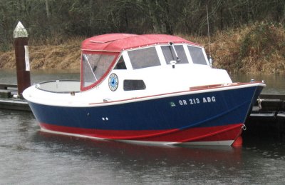 AD Stbd Bow Moored.jpg