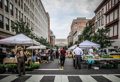 Farmers Market on 6th St.