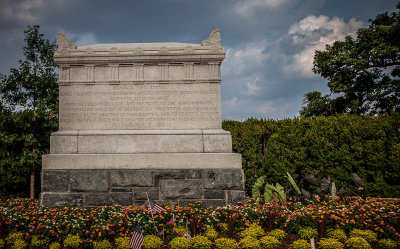 The Tomb of over 2000 unknown Civil War soldiers