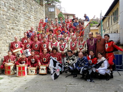 Photo de groupe des porte-tendards d'Arezzo