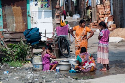 street bathing