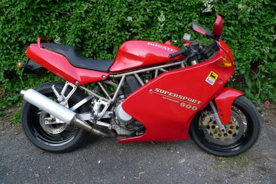 Ducati 900SS