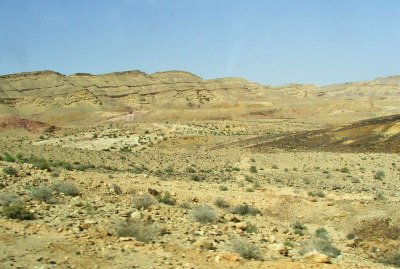 Op weg naar de gekleurde stukken woestijn