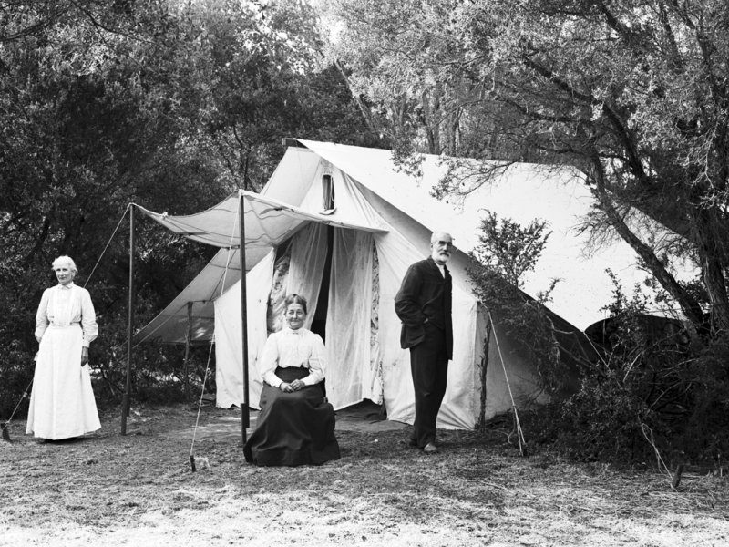3 Camping