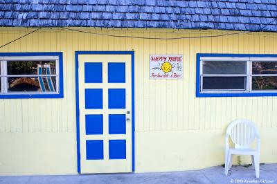 Happy People Bar on Staniel Cay