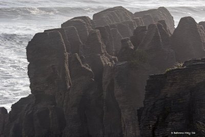 Pancake_Rocks.jpg