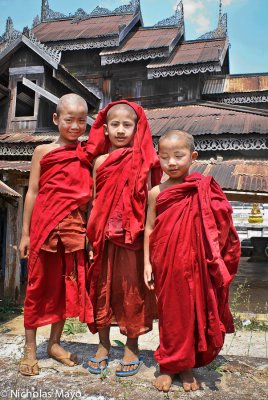 Burma (Shan State) - Three Young Monks