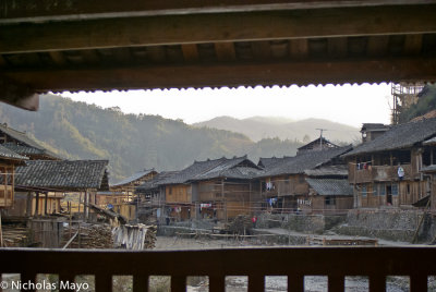 China (Guizhou) - Village From The Bridge