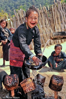 Burma (Shan State) - Scrubbing The Wicker Baskets