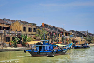 Vietnam (Quang Nam) - Boats & Waterfront Houses