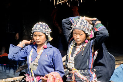 Laos (Luang Namtha) - Two Frowning Akha Girls