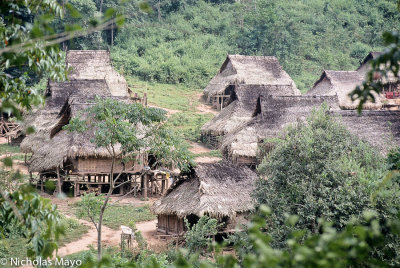 Laos (Luang Namtha) - Akha Village In The Trees