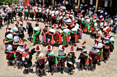 China (Qinghai) - Inverted S Shaped Parade 