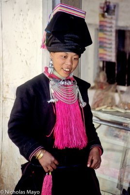 China (Yunnan) - Pink & Silver