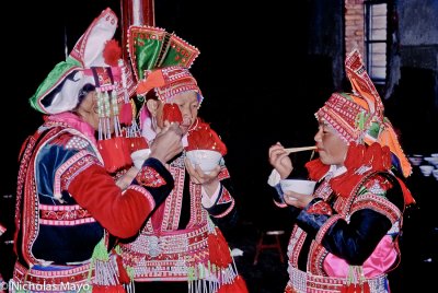 China (Yunnan) - Lunching On Festival Day