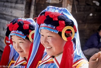 China (Yunnan) - Woolen Red & Black Turbans