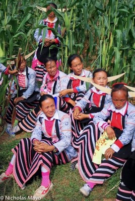 China (Guizhou) - Funeral Break By The Corn Field 