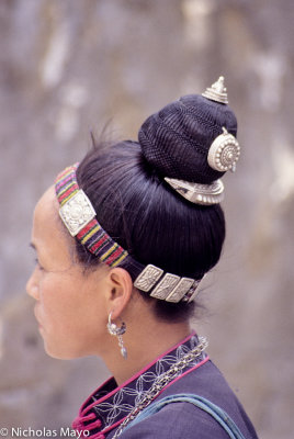 China (Guizhou) - Ornate Hair