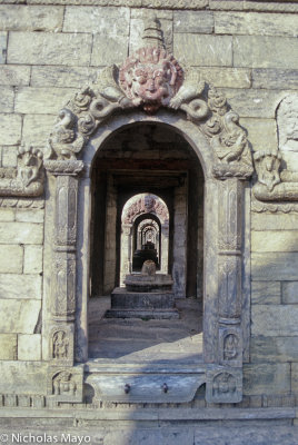 Nepal (Kathmandu Valley) - Pashupatinath Tunnel